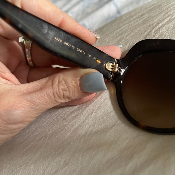 Authentic Dolce & Gabbana Sunglasses - Picture 3 of 5